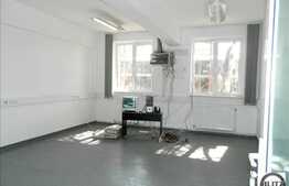 300 mp in zona Pietei 1 Mai! Imobil recent renovat!