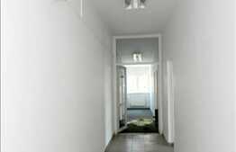 300 mp in zona Pietei 1 Mai! Imobil recent renovat!