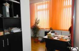 Spatiu de birou cu 150 mp, finisaje moderne, locuri de parcare incluse