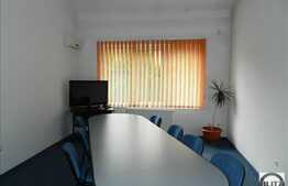 Spatiu de birouri 200 mp cu 4 locuri de parcare