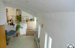 Spatiu de birouri 200 mp cu 4 locuri de parcare