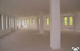 180 mp + 120 mp terasa,la pret excelent in zona cu potential!