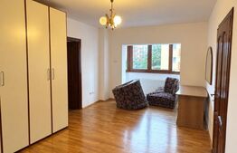 Apartament 4 camere, etaj 1 de vanzare