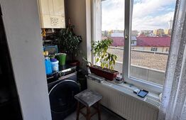 Apartament 2 camere, decomandat, zona Blocuri