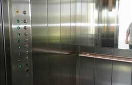 Locatia excelenta pentru un sediu de firma.