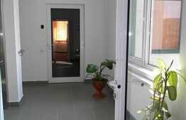 Locatia excelenta pentru un sediu de firma.