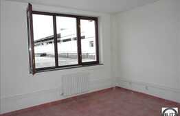 150 mp in cladire moderna, recent renovata.