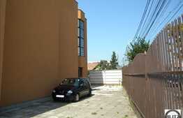 150 mp in cladire moderna, recent renovata.