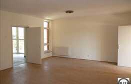 150 mp in cladire moderna, recent renovata.