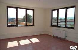 150 mp in cladire moderna, recent renovata.