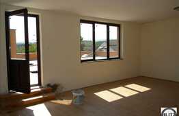 150 mp in cladire moderna, recent renovata.