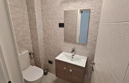 Apartament 3 camere, 67 mp, complex Columna, zona Vivo