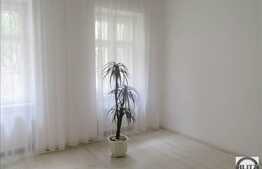 Spatiu central, finisat modern, 52 mp!