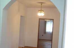 Inchiriere spatiu 150 mp in zona Republicii, 6 locuri de parcare incluse