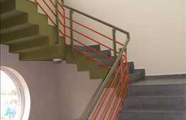 45 mp. Ideal pentru un sediu de firma. Cladire cu acces usor !!