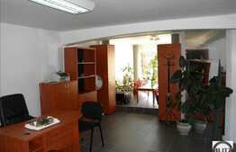 Spatiu mobilat pentru activitate de birouri, cartierul Zorilor.