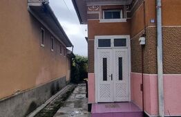 Casa 3 camere,curte si gradina