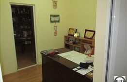 Spatiu birouri, 28 mp utili, imobil tip casa/vila, 2 locuri parcare!