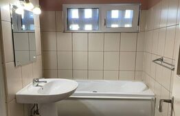 Apartament 3 camere, 65 mp, zona Albac