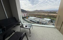 Apartament 3 camere, 78 mp, zona Vivo 