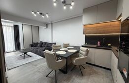 Apartament 3 camere, 78 mp, zona Vivo 