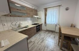 Aparatment decomandat, mobilat si utilat, parcare, zona Florilor