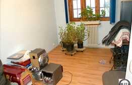 Spatiu de inchiriat in zona hotel Ramada, 105 mp utili, parter de casa