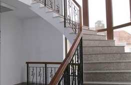 Spatiu ultrafinisat, 350 mp, locuri de parcare, zona Piata Engels!