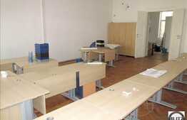 Spatiu de birouri, zona strazii 21 Decembrie. Terasa 10 mp si 1 loc de parcare!
