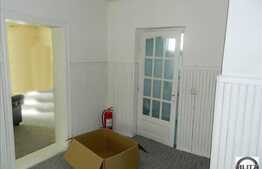 300 mp utili, P+2E+M in centrul orasului, locatie cu vizibilitate si vad!