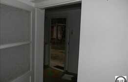 Inchiriere spatiu 30 mp, zona strazii I.C. Bratianu, birouri sau semicomercial