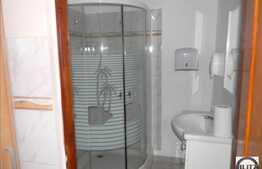 Spatiu comercial pentru salon de infrumusetare, zona centrala, intens circulata!