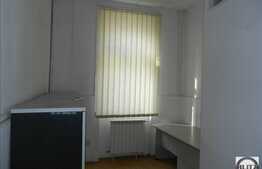 Spatiu de birouri, 330 mp, D+P+M, cu 60 mp curte interioara