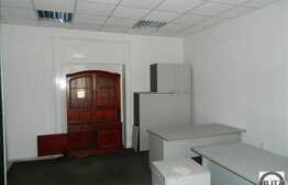 Spatiu de birouri, 330 mp, D+P+M, cu 60 mp curte interioara