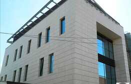 Spatiu finisat nou in cladire moderna! 102 mp utili!