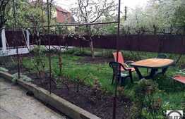 Inchiriere casa pe 3 nivele, 350 mp cu 200 mp curte pentru sediu firma, birouri