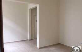 Spatiu central cu acces din strada, 114 mp, in zona Primariei