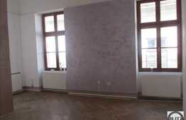 Inchiriere spatiu birouri 200 mp, 6 incaperi, ultracentral, acces facil