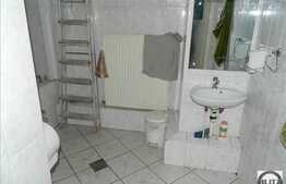 120 mp pentru birouri cu acces din strada si locuri de parcare, in Marasti