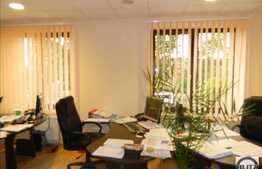 Spatiu de birouri 6 incaperi cu 2 terase, finisaje noi