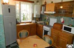 4 camere de vanzare, 80 mp cu loc parcare si boxa depozitare, zona linistita