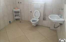 Spatiu format din incaperi plus open space