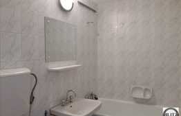 Spatiu de birou, parter de bloc, in zona semicentrala, zona verde, linistita