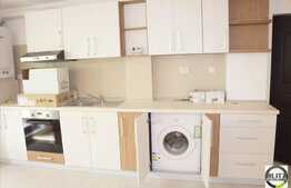 Spatiu de inchiriat in imobil nou, 4 incaperi, 90 mp, zona UMF, parcare