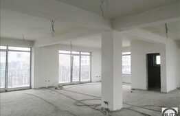 Spatiu birouri, 250 mp, open space, terasa!