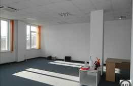 Spatiu birouri, 98 mp utili, 4 incaperi, zona strazii Bucuresti