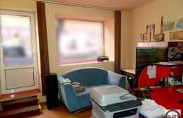 Inchiriere spatiu cu acces din strada, 30 mp, zona Farmec