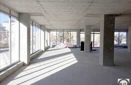 Spatiu open-space, 337 mp utili, cu vitrina ampla 30, la parter, zona cu vad !