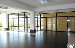 Showroom  sau spatiu de birou in cladire cu prestigiu!!!