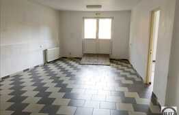 Imobil intr-o zona cu vizibilitate maxima si acces facil spre centrul orasului!